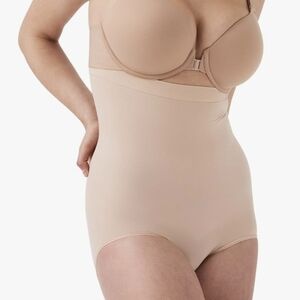 Spanx Seamless Higher Power Brief